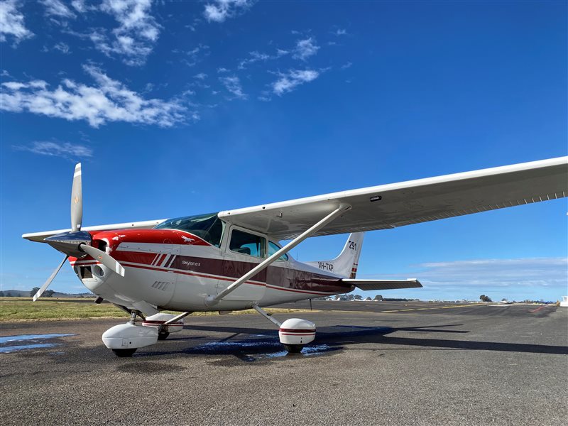 1977 Cessna 182 Aircraft