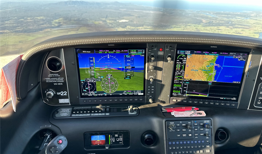 2017 Cirrus SR22 GTS Carbon