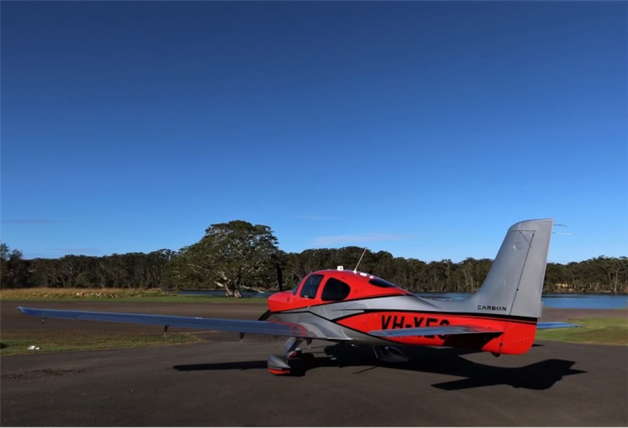 2017 Cirrus SR22 GTS Carbon