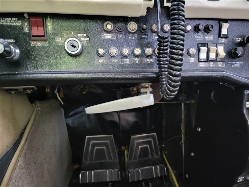 1977 Cessna 172 N