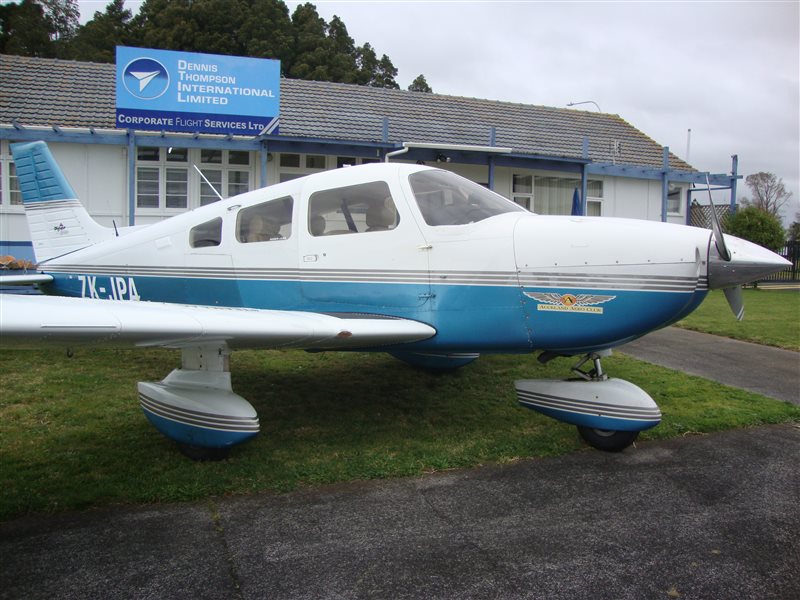 2000 Piper Archer III Aircraft