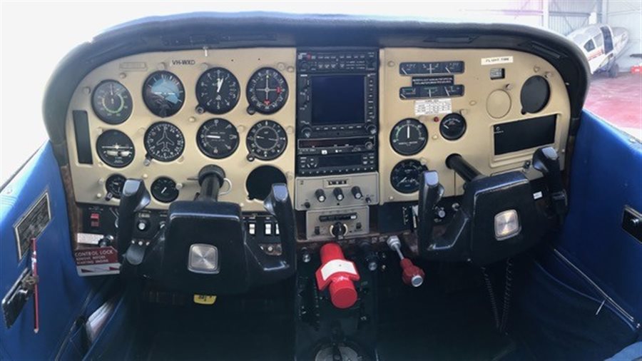 1977 Cessna 182 Q