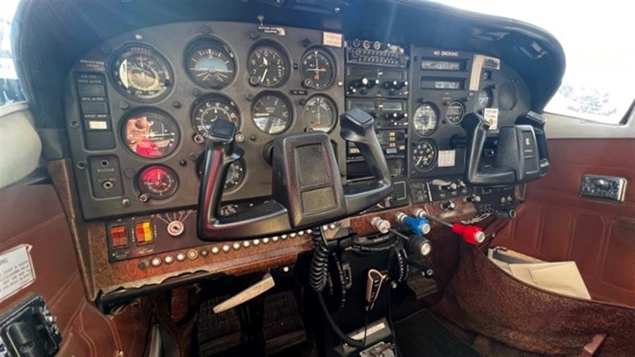 1981 Cessna 206 G