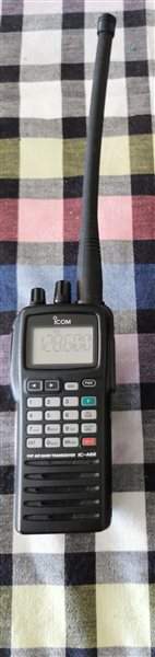 Avionics  - Icom IC 6AE handheld transceiver