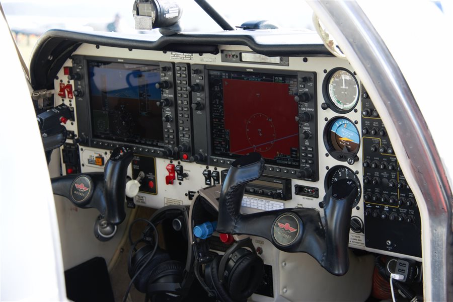 Garmin 1000 Cockpit