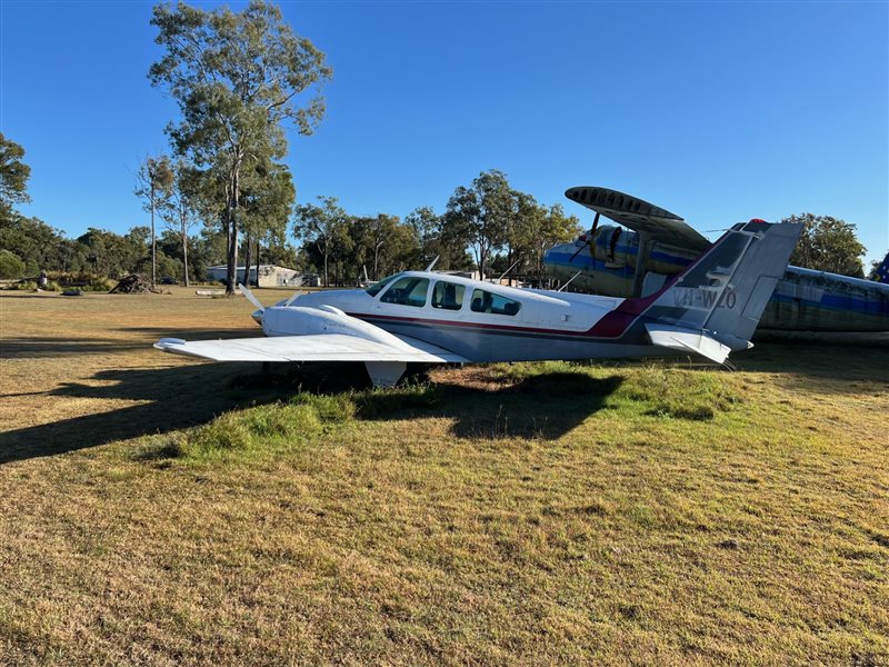 1974 Beechcraft Baron 55E Aircraft