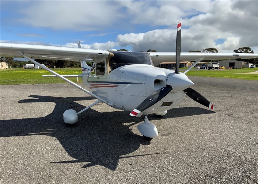 2002 Cessna 182 Skylane Aircraft