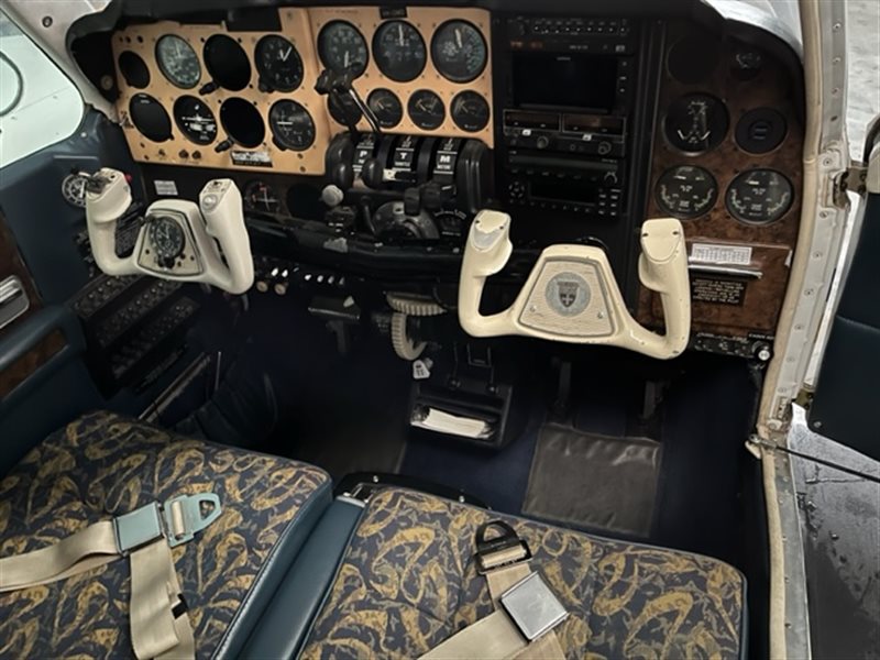 1974 Beechcraft Baron 55E Aircraft