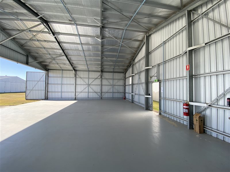 Hangars - FOR SALE - S E QUEENSLAND