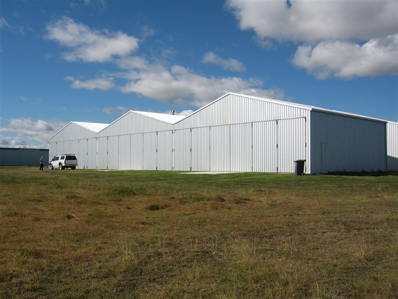 Hangars - FOR SALE - S E QUEENSLAND