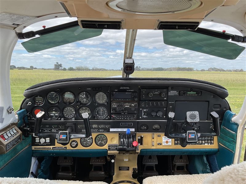 1975 Piper Cherokee 6 Aircraft