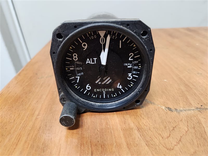 Avionics  - Cessna KEA 130A - Encoding Altimeter