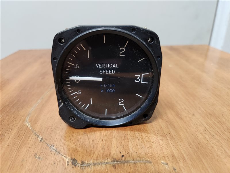 Avionics  - Cessna Vertical Speed VSI