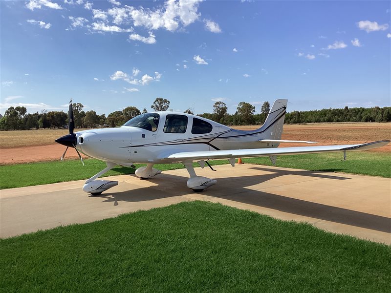 2017 Cirrus SR22 Aircraft