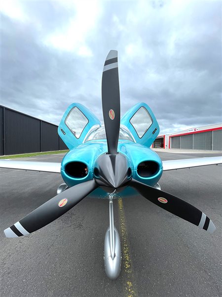 2022 Cirrus SR22 GTS 