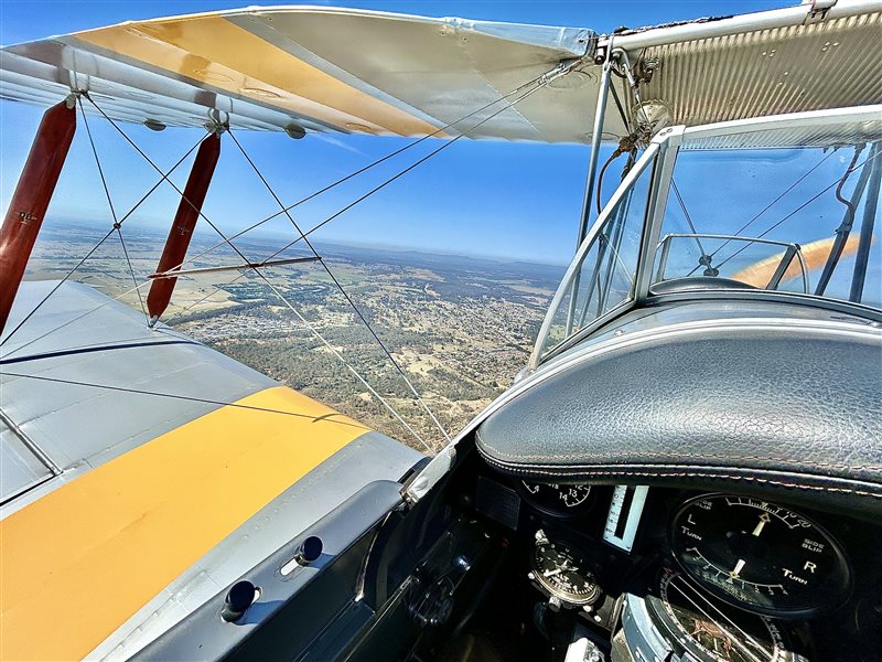 1942 De Havilland DH82A Tiger Moth Aircraft