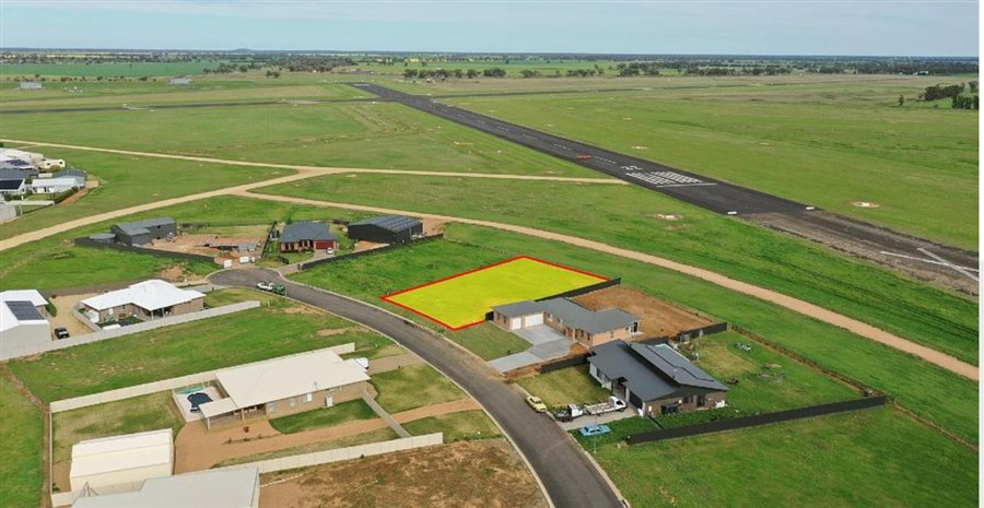 Airparks - 16 Kingsford Smith Place Narromine