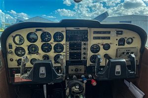 1974 Cessna 182p Aircraft