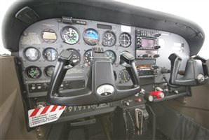 2000 Cessna 172 Skyhawk Aircraft