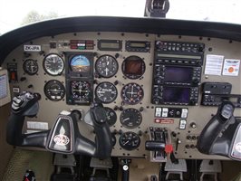 2000 Piper Archer III Aircraft