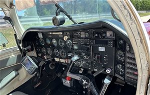 1976 Mooney M20J 201