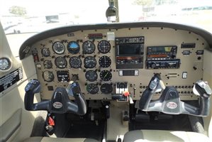 1998 Piper Archer III Aircraft