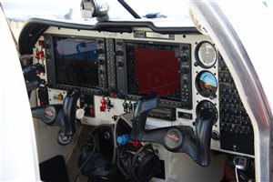 Garmin 1000 Cockpit