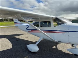 2002 Cessna 182 Skylane Aircraft