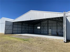 Hangars - FOR SALE - S E QUEENSLAND