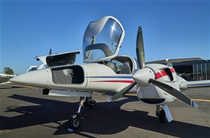 2017 Diamond DA42 V1