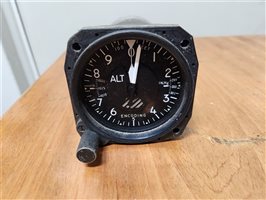 Avionics  - Cessna KEA 130A - Encoding Altimeter