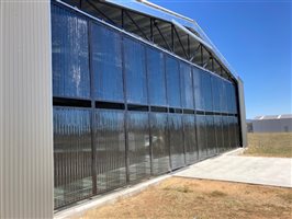 Hangars - Newly built hanger with amenities and extras-Cowra